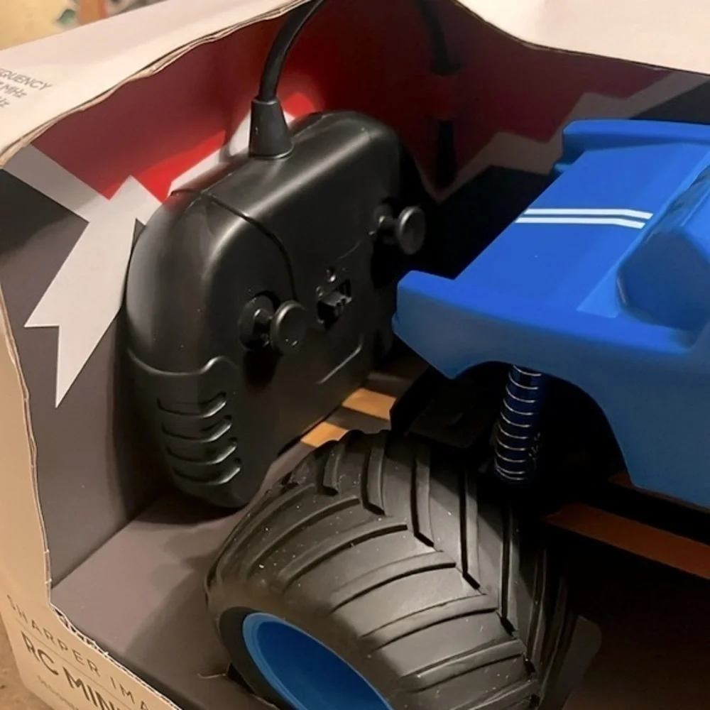 Brand New Sharper Image Remote Control Mini Monster Truck Rockslide Blue Toy